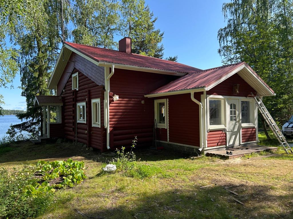 Mökin katon korotus Valkeakoski