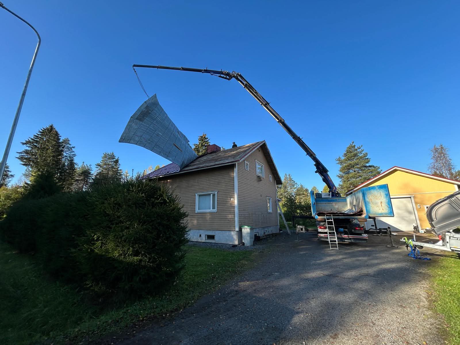 Vanhan profiilipellin purku nosturilla
